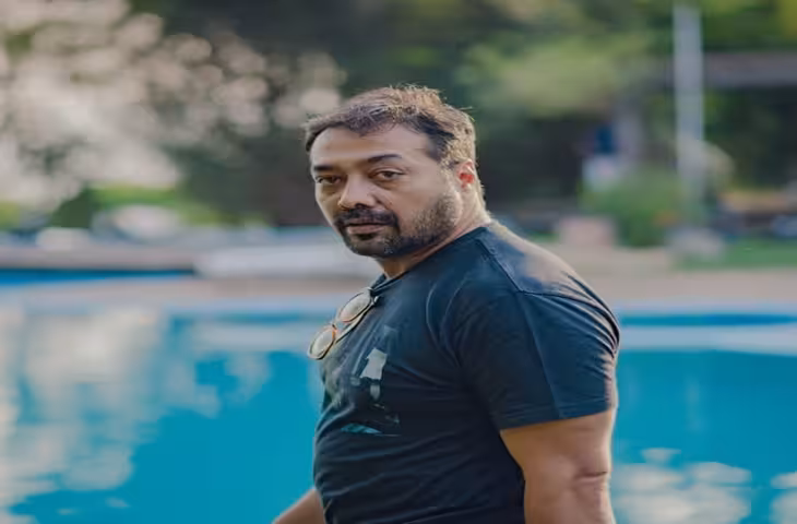 अनुराग कश्यप को फिर हुआ प्यार! 53 की उम्र में 20 साल छोटी एक्ट्रेस पर आया दिल, क्या जल्द करेंगे तीसरी शादी?​​​​​​​
