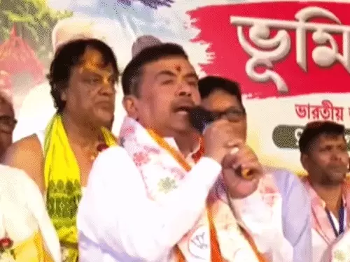 'टुकड़े-टुकड़े गैंग' पर बंगाल CM का बड़ा हमला! जनता से की अपील- कॉकरोचों की तरह पनपने न दें समाज विरोधी तत्व, पीएम मोदी का दें साथ!