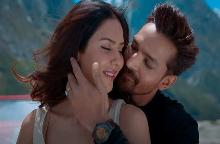 Box Office Report: एक दीवाने की दीवानियत’ की ताबड़तोड़ कमाई से हिली इंडस्ट्री, बन गई 2025 की तीसरी सुपरहिट फिल्म