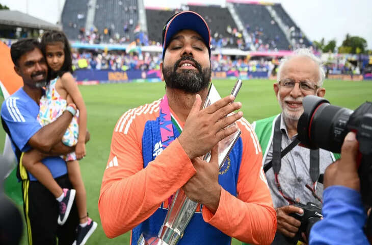 रोहित शर्मा बने 2026 टी20 वर्ल्ड कप के ब्रांड एम्बेसडर, अब कितनी फीस लेंगे &lsquo;हिटमैन&rsquo;? सामने आई बड़ी जानकारी​​​​​​​