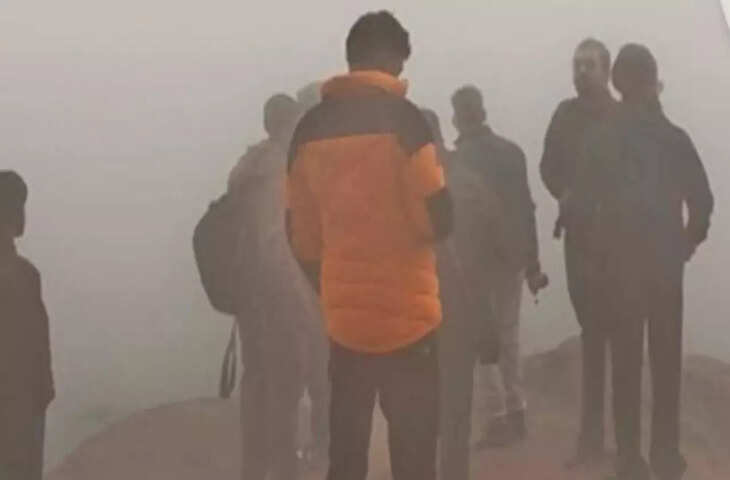 दिल्ली में बह रही&nbsp;दमघोंटू हवा! तीन दिन से राजधानी के लोगों का हाल-बेहाल, जाने कहाँ-कितना है AQI लेवल ?