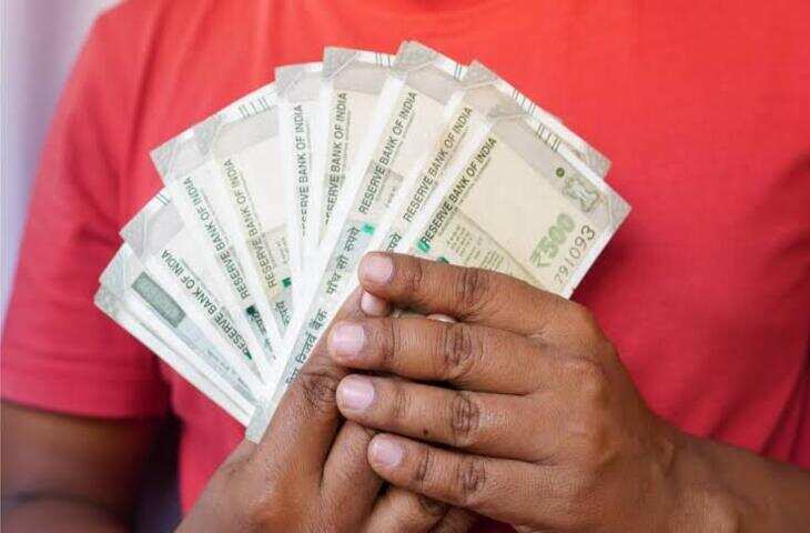 पहली नौकरी करने वालों को सरकार देगी ₹15,000! जानिए क्या है PM विकसित भारत रोजगार योजना और कौन उठा सकेगा इसका फायदा​​​​​​​