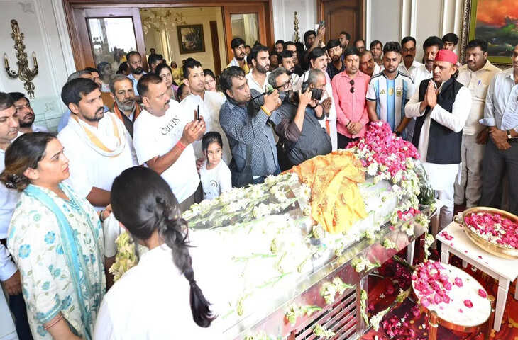 प्रतीक यादव की जिंदगी के अनसुने किस्से: फुटेज में जानें मुलायम सिंह ने अखिलेश के बराबर माना, 13 दिन में आया दो बार हार्ट अटैक