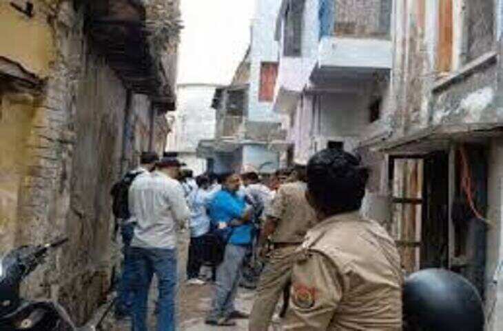 राम मंदिर चढ़ावा चोरी मामला: वीडियो में देंखे जेल में बंद 8 आरोपियों के घर पुलिस की ताबड़तोड़ छापेमारी, संपत्ति और बैंक खातों की जांच