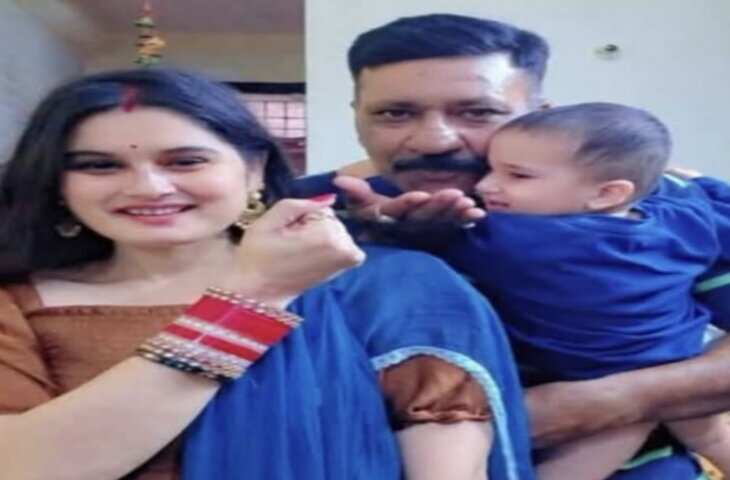 खुशहाल कपल को देखकर जलने लगे लोग! उम्र के अंतर पर उड़ाया मजाक, इंटरनेट पर छिड़ी बहस