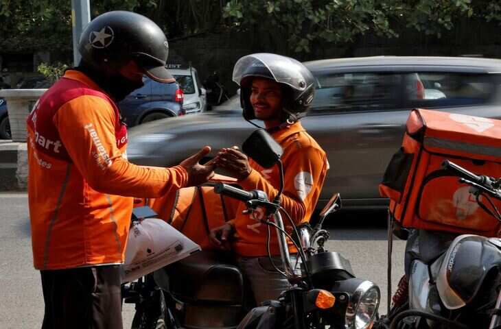 भीषण गर्मी का असर&nbsp;दिल्ली में 12 से 3 बजे तक डिलीवरी रोकने की मांग, गिग वर्कर्स ने उठाई आवाज