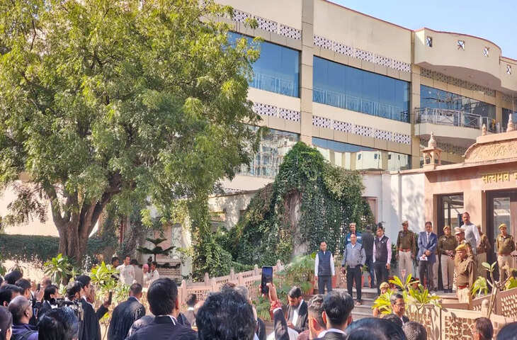 जयपुर हाईकोर्ट को बम से उड़ाने की धमकी, वीडियो में जाने परिसर में गहन सुरक्षा जांच के बाद सुनवाई फिर से शुरू