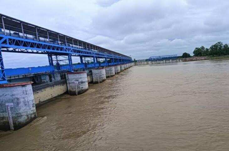 गोरखपुर में बाढ़ को लेकर अलर्ट, राप्ती और रोहिन नदी के जलस्तर पर प्रशासन की पैनी नजर