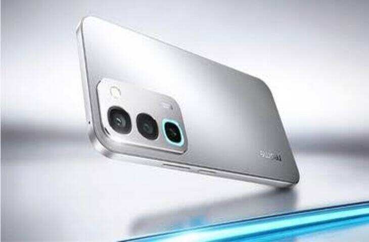 8000mAh बैटरी वाला Realme P4s 5G लॉन्च, क्या आपको खरीदना चाहिए?