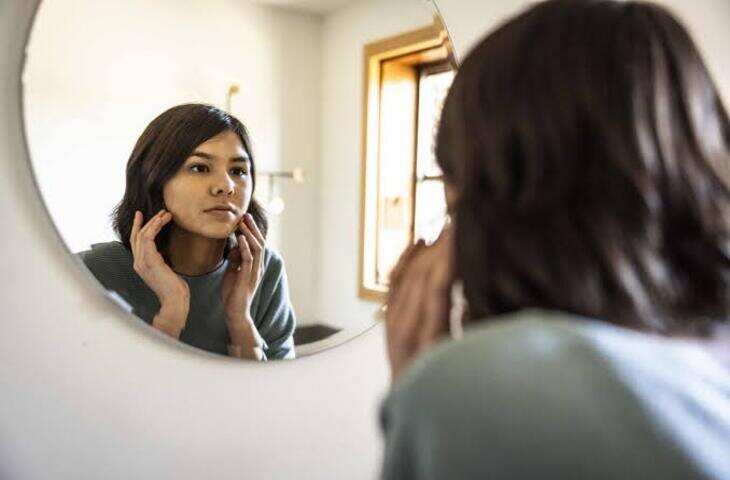 10 Years Younger Look: फ्लॉलेस और निखरी रंगत का सीक्रेट, रोज की डाइट में शामिल करें ये हेल्दी ड्रिंक