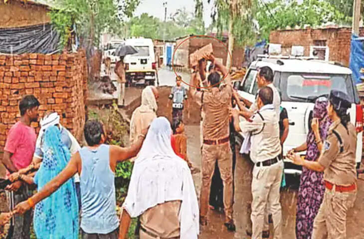 अनंतपुर में बिना अनुमति शासकीय भूमि पर लगी अंबेडकर प्रतिमा हटाई गई, प्रशासन ने की कार्रवाई