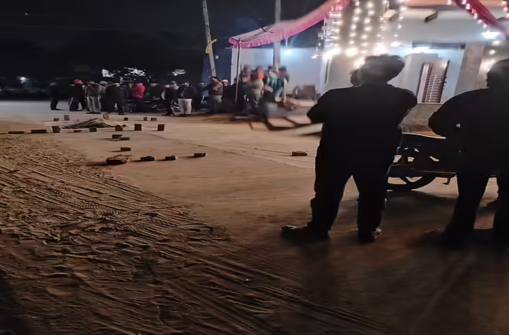 मांढ़ण के कुतीना गांव के पास सड़क हादसा, बाइक सवार दो युवकों की मौत