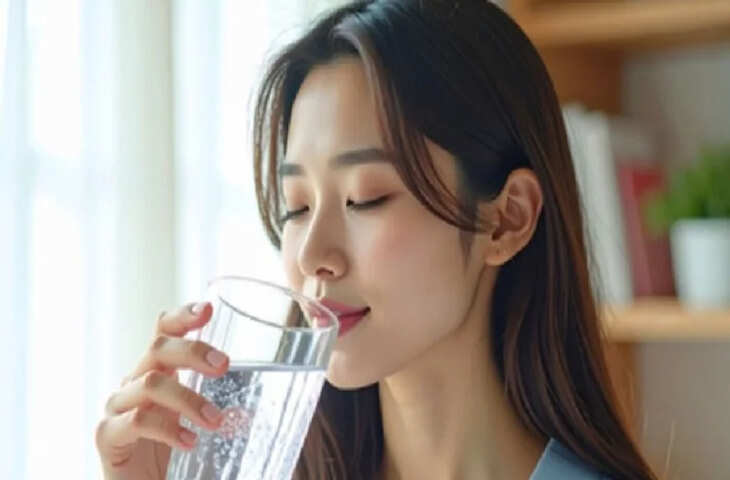 सर्दी में ठंडा पानी पीने के भी हैं फायदे, जानें क्या कहता है आयुर्वेद