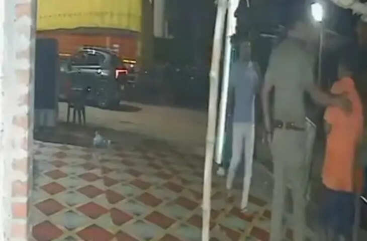 कानपुर में &lsquo;तिरंगा चौराहा&rsquo; नामकरण विवाद ने पकड़ा तूल: युवक ने पुलिस पर घर में घुसकर मारपीट और CCTV तोड़ने का लगाया आरोप
