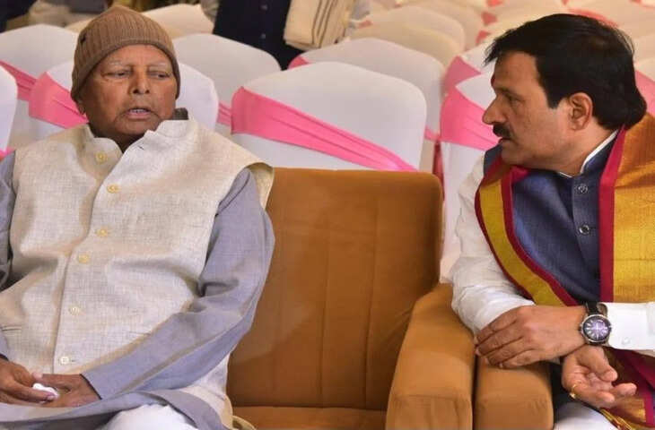 IRCTC केस में लालू परिवार पर आरोप तय होने के बाद सियासत तेज, BJP-RJD में वार-पलटवार के आसार