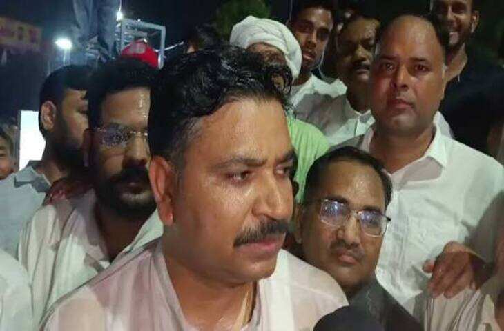 सदन में नेता प्रतिपक्ष की गैरमौजूदगी पर उठा सवाल, सत्ता पक्ष ने पूछा- 'वह कहां हैं, कोई बताने की स्थिति में नहीं'