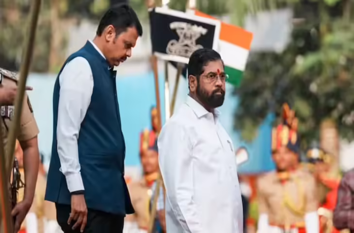 महाराष्ट्र में सियासी पारा हाई!&nbsp;शिंदे की चाल ने बढ़ाई फडणवीस सरकार की टेंशन, मध्यावधि चुनाव की चर्चा