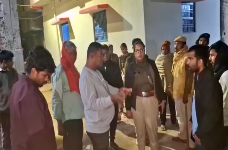 बाढ़ के गोसाईमठ में दहशत, युवक के घर तक पीछा कर मारपीट, दो राउंड फायरिंग से मची अफरातफरी