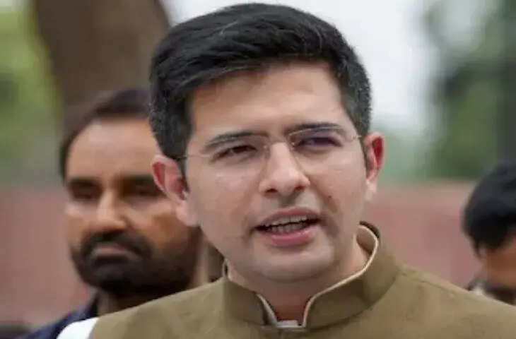 AAP में बवाल! राघव चड्ढा को केजरीवाल के घर में मुर्गा बनाकर पीटा गया, हरियाणा नेता ने कही चौंकाने वाली बात