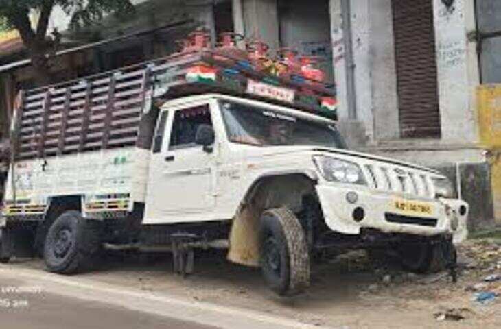 LPG सिलेंडर से भरे पिकअप गाड़ी ने युवक को कुचला, तीन बेटियों के सिर से उठा पिता का साया