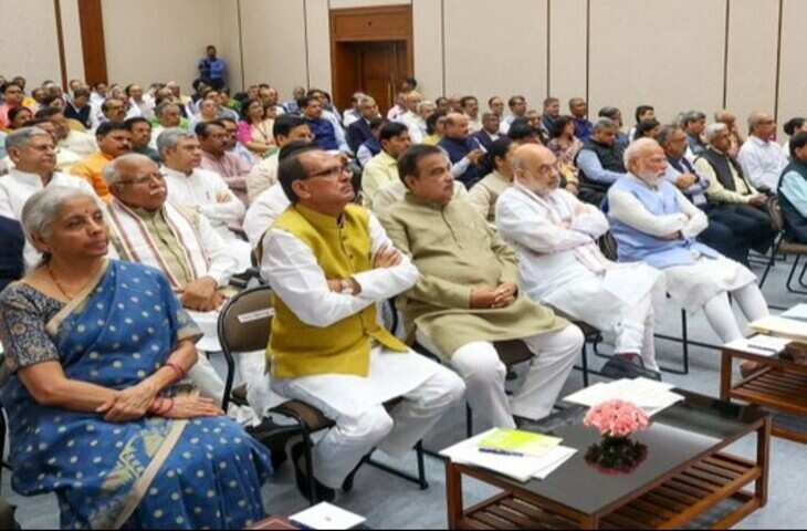  &lsquo;समुद्र मंथन&rsquo; योजना को मंजूरी, तेल-गैस खोज पर खर्च होंगे 84 हजार करोड़; वीडियो में जाने पीएम किसान सम्मान निधि भी 5 साल बढ़ी