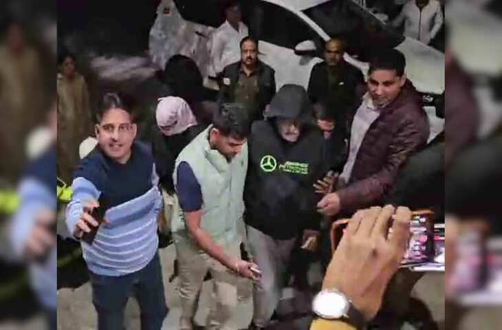 उदयपुर में पेशी पर फिल्म निर्माता विक्रम भट्ट और पत्नी, ट्रांजिट रिमांड पर मुंबई से लाए गए