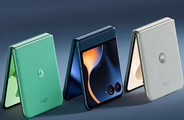 फ्लिप फोन खरीदने वालों के लिए खुशखबरी, Motorola ने ₹43 हजार से ज्यादा घटाई कीमत, जानें ऑफर डिटेल
