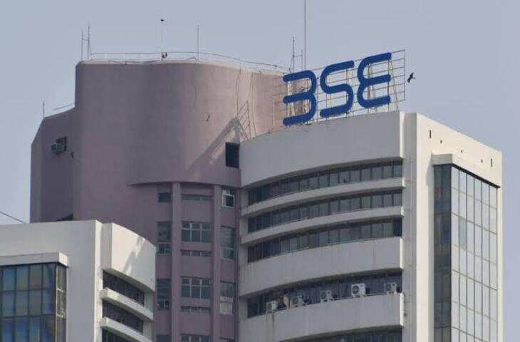 Stocks Update :शेयर बाजार में तेजी, सेंसेक्स 200 अंक चढ़ा; बैंकिंग और रियल्टी शेयरों में खरीदारी