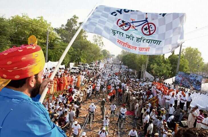 पाकिस्तान से अवैध रूप से आए प्रवासियों की पहचान और पता लगाना