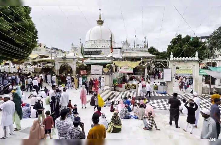 राजस्थान की इकलौती दरगाह जहाँ बुरी आत्माओं को दी जाती है सजा, वीडियो में खौफनाक चमत्कार जान फटी रह जायेंगी आंखें&nbsp;