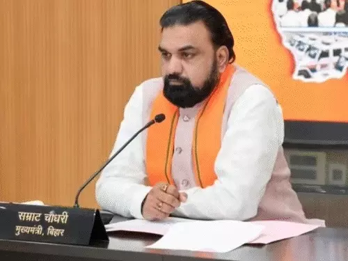 बिहार में आर्थिक संकट के संकेत? किश्तों में वेतन-पेंशन, जीविका दीदियों को पैसों का इंतजार; बड़े प्रोजेक्ट्स की रफ्तार भी धीमी