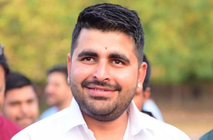 'रैलियों में यही मजदूर पसीना बहाते हैं, फिर उनकी बात क्यों नहीं सुनी जाती?' वीडियो में जाने मजदूरों के समर्थन में बोले विधायक रविंद्र सिंह भाटी