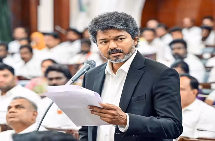 CM Vijay Big Announcement: तमिलनाडु की जनता को बड़ा तोहफा, अब 25 लाख तक का हेल्थ इंश्योरेंस कवर, दूध भी होगा महंगा