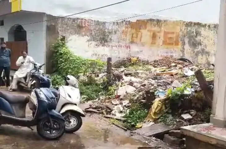 गुना में पैतृक संपत्ति पर कब्जे की कोशिश का आरोप, एडवोकेट महेश रघुवंशी ने शिक्षक पर लगाए 15 लाख रुपये मांगने के आरोप