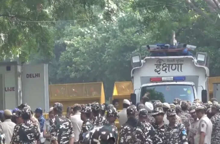 कॉकरेच जनता पार्टी के संस्थापक अभिजीत दिपके दिल्ली पहुंचे, जंतर-मंतर पर प्रदर्शन का आह्वान