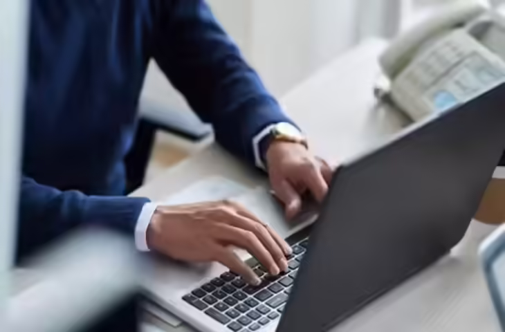 जुलाई में ऑफिस जॉब्स की डिमांड में उछाल! होटल, बीमा और AI सेक्टर में हुई रिकॉर्ड हायरिंग, आंकड़े देख रह जाएंगे दंग&nbsp;