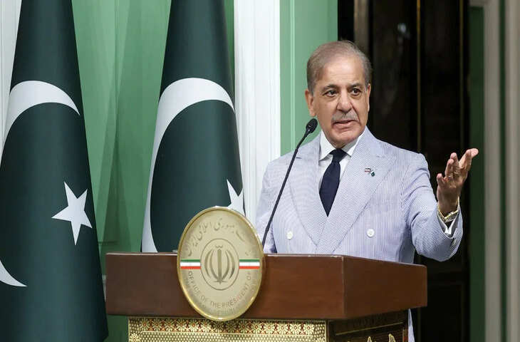 “कभी मुंह पर रखा हाथ तो कभी 40 मिनट इंतजार...PAK पीएम शाहबाज़ की इंटरनेशनल बेइज्जती, वायरल वीडियो में दिखी औकात 