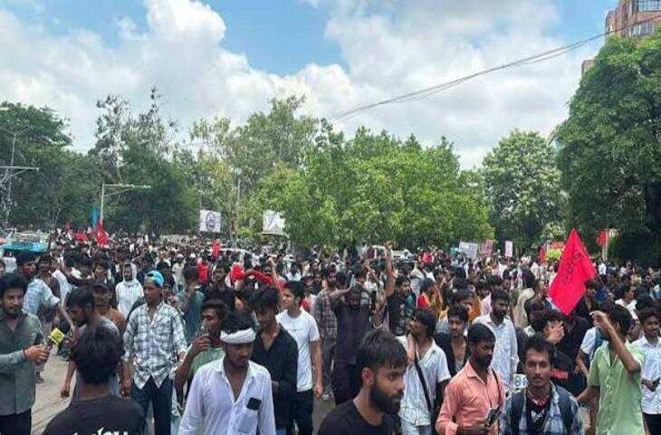 LIVE :पटना में छात्रों का हल्लाबोल! CM आवास की ओर बढ़ा मार्च, जेपी गोलंबर पर पुलिस ने रोका