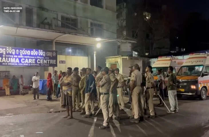 SCB मेडिकल कॉलेज में आग का तांडव! कटक में 10 लोगों की दर्दनाक मौत, CM मोहन माझी पहुंचे घटनास्थल