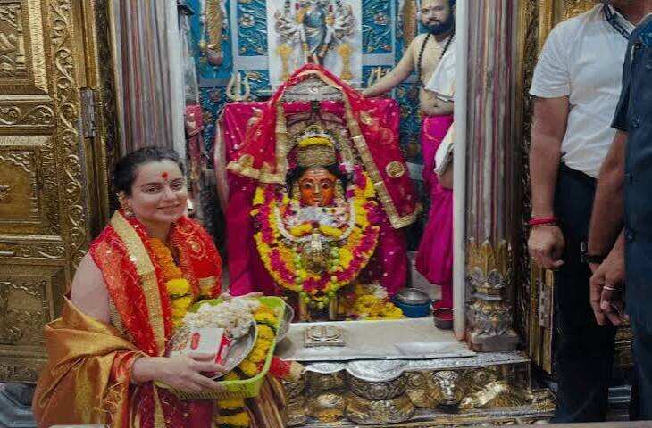 सिद्धिविनायक मंदिर पहुंचीं कंगना रनोट, वीडियो में देंखे पीली साड़ी में दिखा खूबसूरत अंदाज; मुंबा देवी के भी किए दर्शन