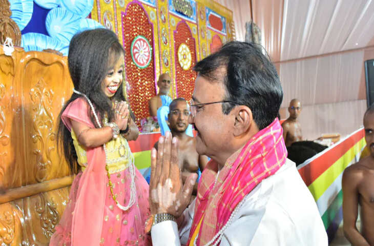 दुनिया की सबसे छोटी महिला पंचकल्याणक महोत्सव के लिए अजमेर पहुंचीं, डिप्टी सीएम बैरवा से मुलाकात