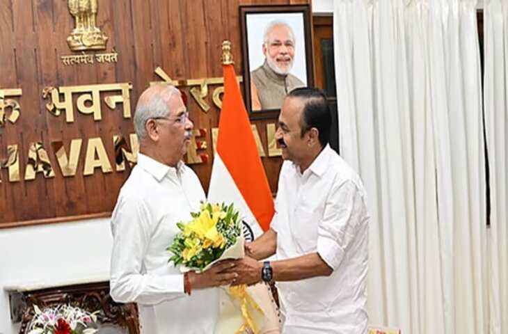 केरल में कांग्रेस की नई सरकार: वीडी सतीशन ने मुख्यमंत्री पद की शपथ ली, वीडियो में देंखे 64 साल बाद पूरी कैबिनेट ने साथ संभाली जिम्मेदारी