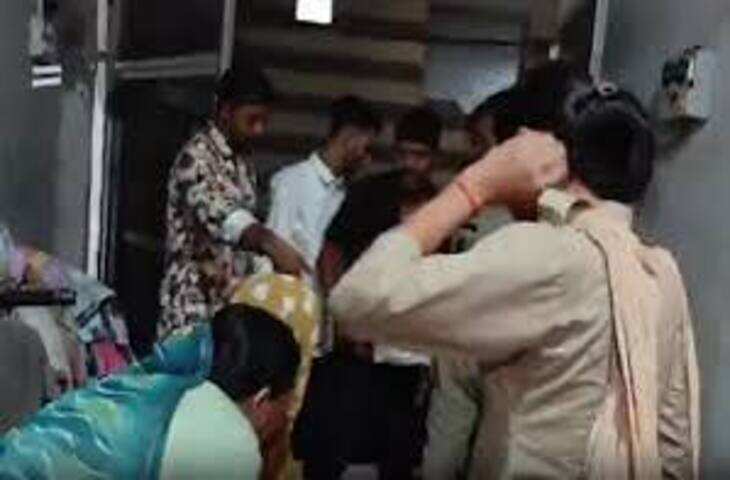मथुरा में करवाचौथ पर सामने आया हैरान करने वाला मामला, पत्नी को प्रेमी के साथ देखकर पति के उड़े होश