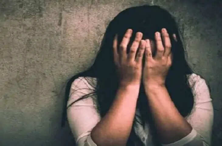 परीक्षा देने जा रही नाबालिग छात्रा से छेड़छाड़, दुपट्टा खींचकर बाइक पर बैठाने की कोशिश; विरोध पर मारपीट