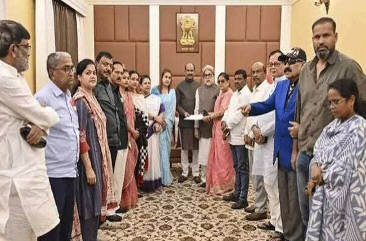 TMC के 20 बागी सांसदों को लोकसभा सचिवालय का नोटिस, वीडियो में देंखे अभिषेक बनर्जी की अयोग्यता याचिका पर 7 दिन में जवाब मांगा