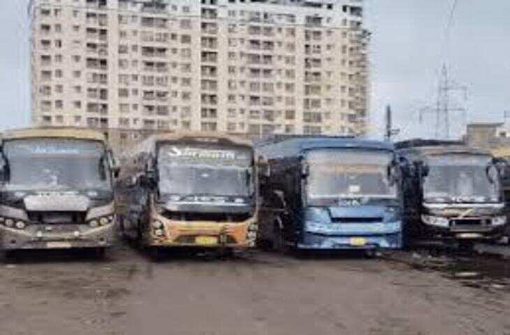 कोटा में स्लीपर बस चालकों की गुंडागर्दी, फुटेज में देखें परिवहन विभाग की कार्रवाई के दौरान अधिकारी पर हमला, बस जब्त