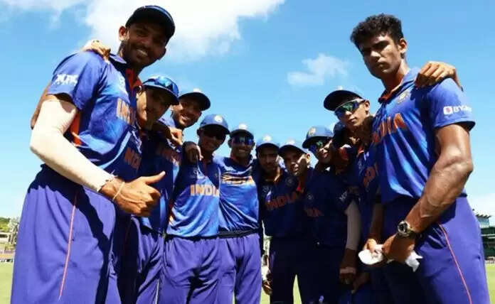 शनिवार को U19 विश्व कप के फाइनल में भारत बनाम इंग्लैंड Fight
