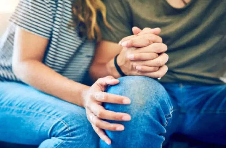 एक महिला बैंकर के साथ धोखाधड़ी और ब्लैकमेलिंग का मामला