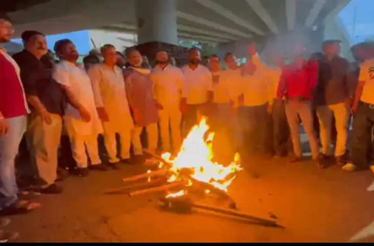 जबलपुर में बिजली-पानी संकट के खिलाफ कांग्रेस का प्रदर्शन, मशाल जुलूस निकाला; विभागों में तालाबंदी की चेतावनी