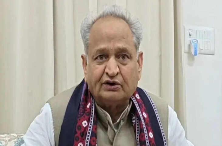 मानेसर एपिसोड पर फिर बोले अशोक गहलोत, कहा- विधायकों को दिए गए थे प्रलोभन, लेकिन हमने सरकार बचा ली
